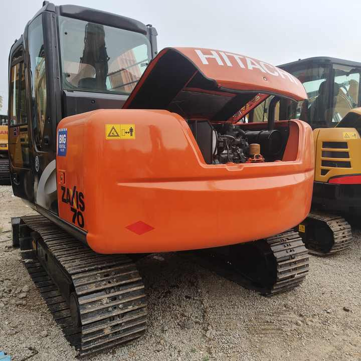 Used HITACHI ZX-70 - Bager guseničar: slika 2 Used HITACHI ZX-70 - Bager guseničar: slika 2