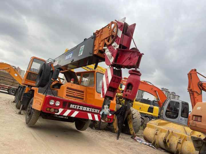 Used Heavy Construction Equipment kato 25 Tons Second Hand Mobile Crane Used Machine Hot Sale - Pokretni kran: slika 4 Used Heavy Construction Equipment kato 25 Tons Second Hand Mobile Crane Used Machine Hot Sale - Pokretni kran: slika 4