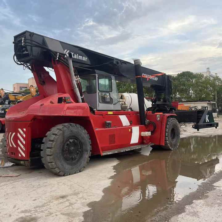 Used KALMAR DRF450-60S5 Port Reach Stacker Container Dedicated 45t - Dizalica za kontejnere: slika 2 Used KALMAR DRF450-60S5 Port Reach Stacker Container Dedicated 45t - Dizalica za kontejnere: slika 2