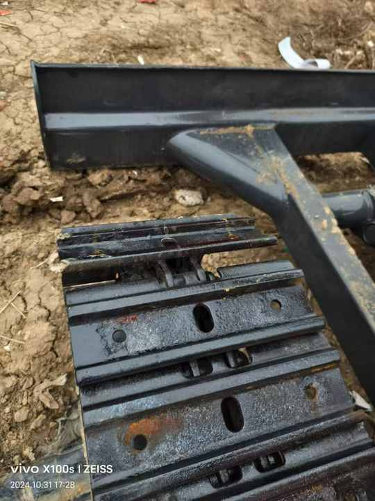 Used Kubota U35 New Model Mini Excavator Second Hand Machine Popular Brand Japan Kubota Hydraulic Machinery - Mini bager: slika 3 Used Kubota U35 New Model Mini Excavator Second Hand Machine Popular Brand Japan Kubota Hydraulic Machinery - Mini bager: slika 3