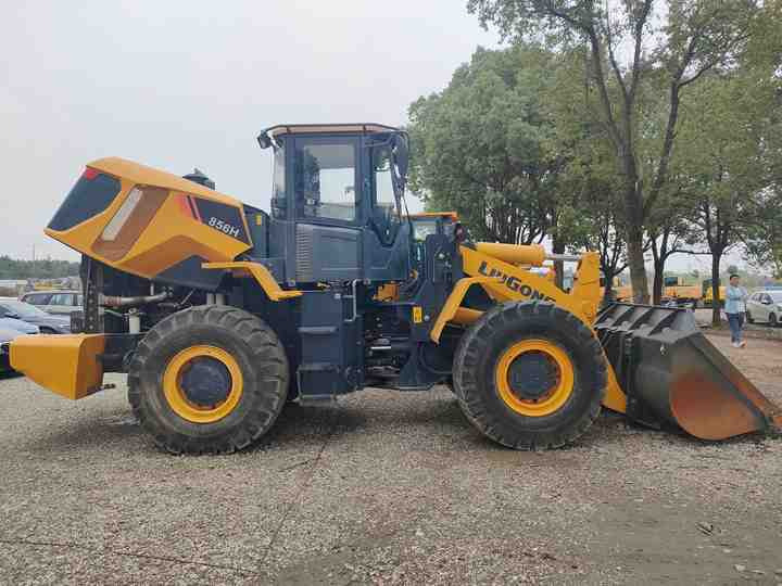Used LIUGONG 856H wheel in Good Condition for sale 90%new uesd Loader liugong 856h Used Loader For Sale - Utovarivač točkaš: slika 3 Used LIUGONG 856H wheel in Good Condition for sale 90%new uesd Loader liugong 856h Used Loader For Sale - Utovarivač točkaš: slika 3