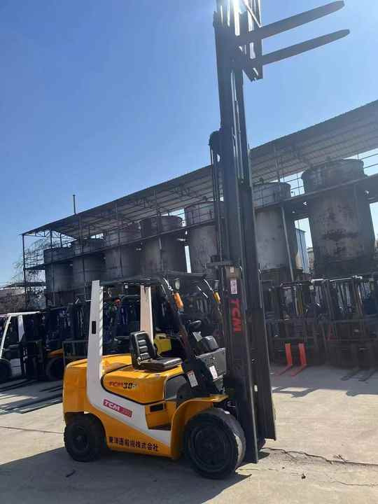 Very Good Condition and Cheap Price 3 Tonne TCM Forklift Run Performance TCM30 Forklift for Sale - Viljuškar: slika 4 Very Good Condition and Cheap Price 3 Tonne TCM Forklift Run Performance TCM30 Forklift for Sale - Viljuškar: slika 4