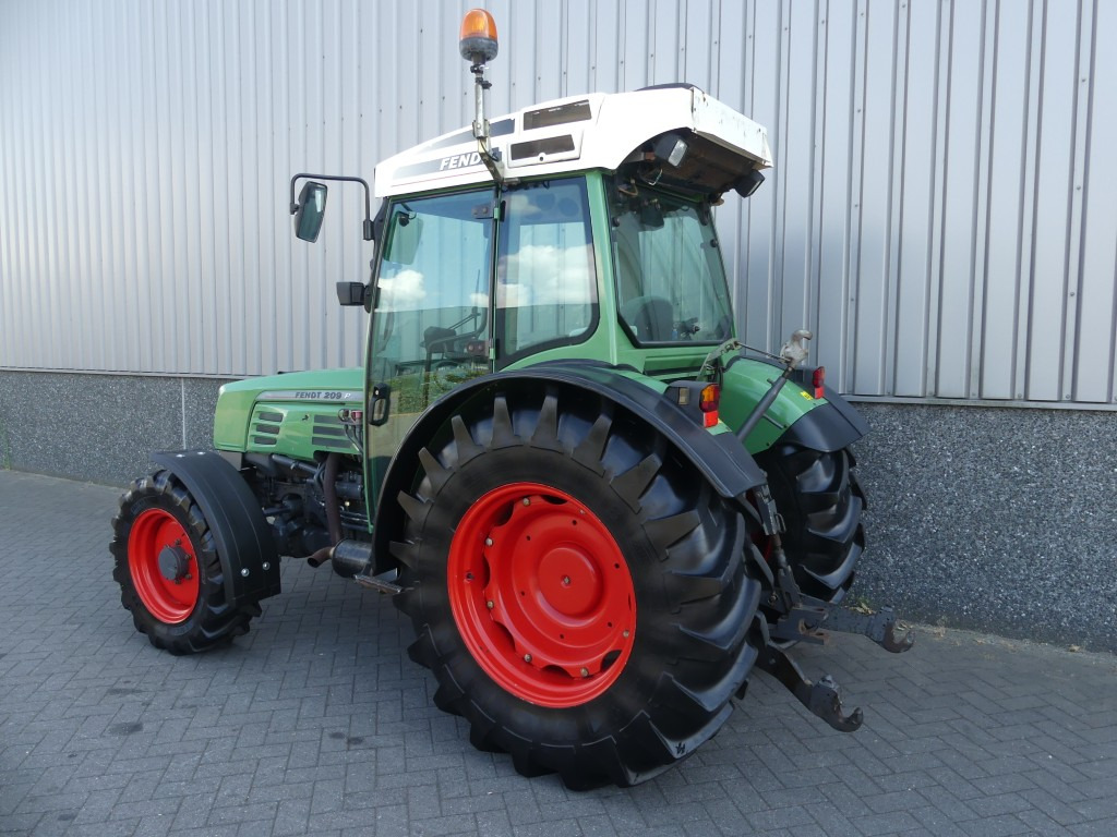 Fendt 209P - Mali traktor: slika 3 Fendt 209P - Mali traktor: slika 3
