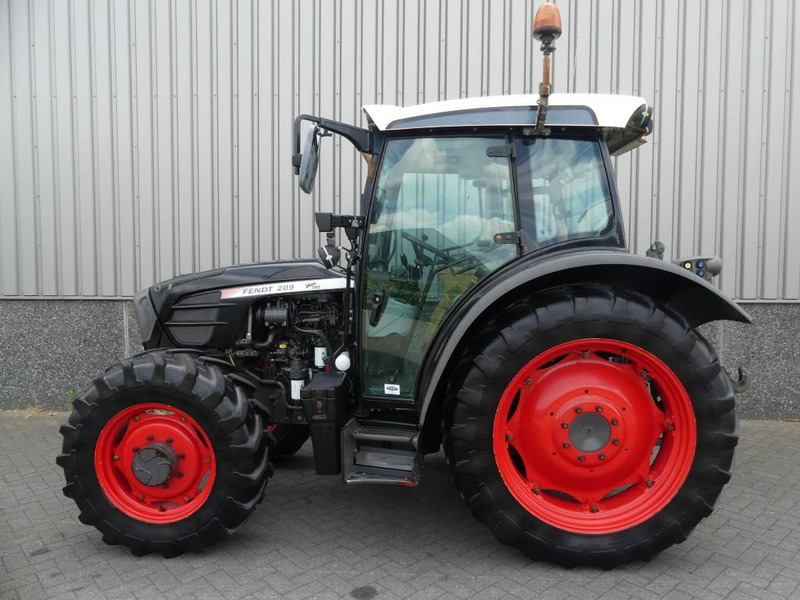 Fendt 209S Vario TMS - Traktor: slika 2 Fendt 209S Vario TMS - Traktor: slika 2