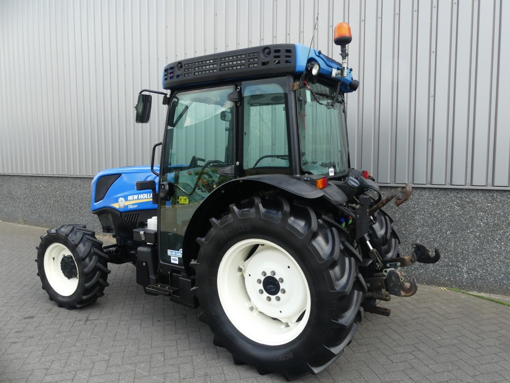 New Holland T4.100F - Mali traktor: slika 3 New Holland T4.100F - Mali traktor: slika 3