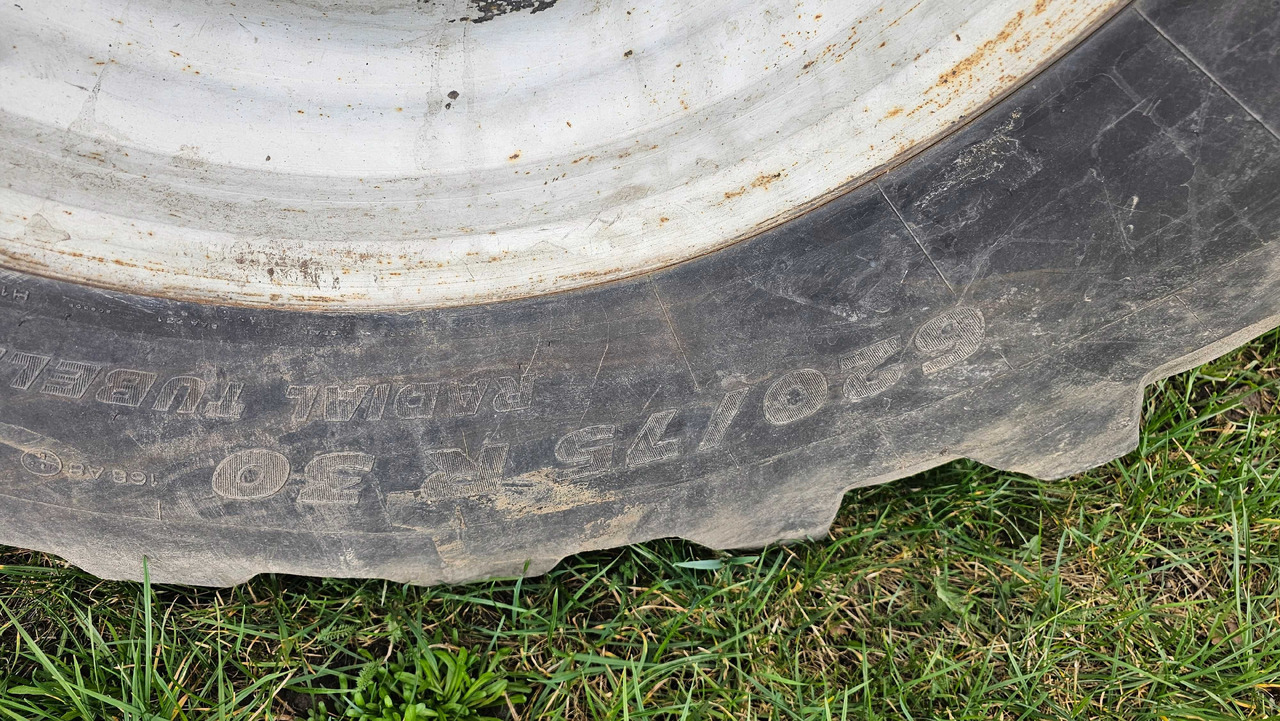 Komplet koło kombajn Deutz Fahr Topliner 620/75 R30 - Guma za Poljoprivredna mašina: slika 2 Komplet koło kombajn Deutz Fahr Topliner 620/75 R30 - Guma za Poljoprivredna mašina: slika 2