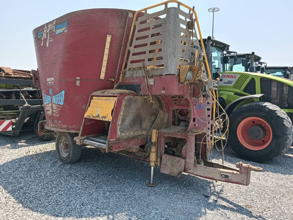 AGM W14 MC - Prikolica za mešanje stočne hrane: slika 1 AGM W14 MC - Prikolica za mešanje stočne hrane: slika 1