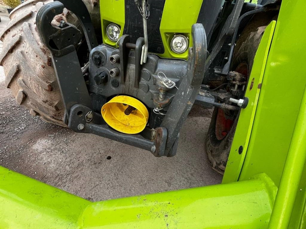 Claas Arion 650 Cmatic - Traktor: slika 2 Claas Arion 650 Cmatic - Traktor: slika 2
