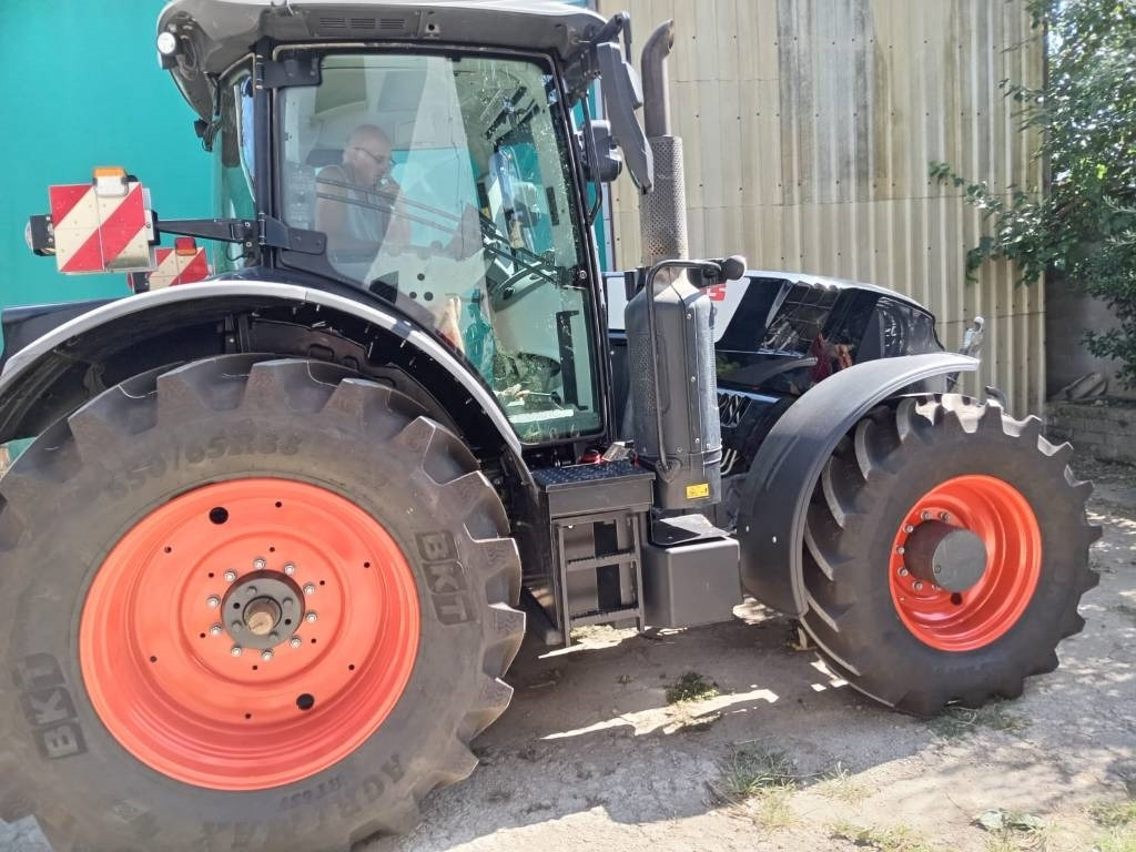 Claas Arion 660 CMATIC - Traktor: slika 2 Claas Arion 660 CMATIC - Traktor: slika 2