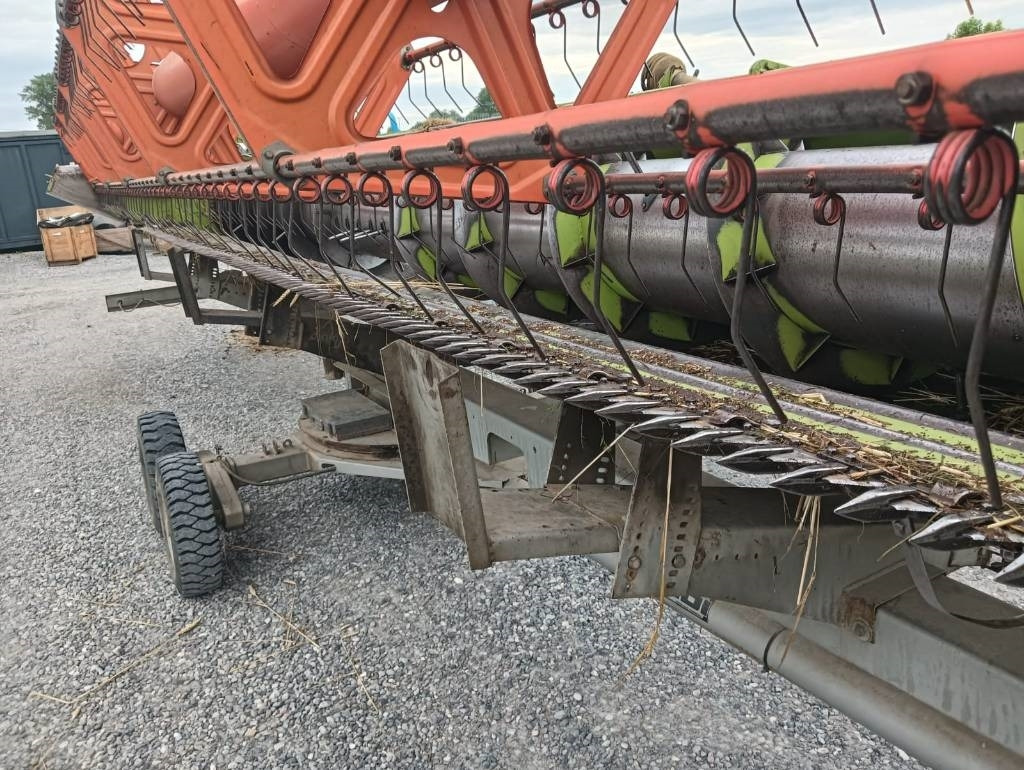 Claas C 750 - Prednji deo kombajna: slika 4 Claas C 750 - Prednji deo kombajna: slika 4