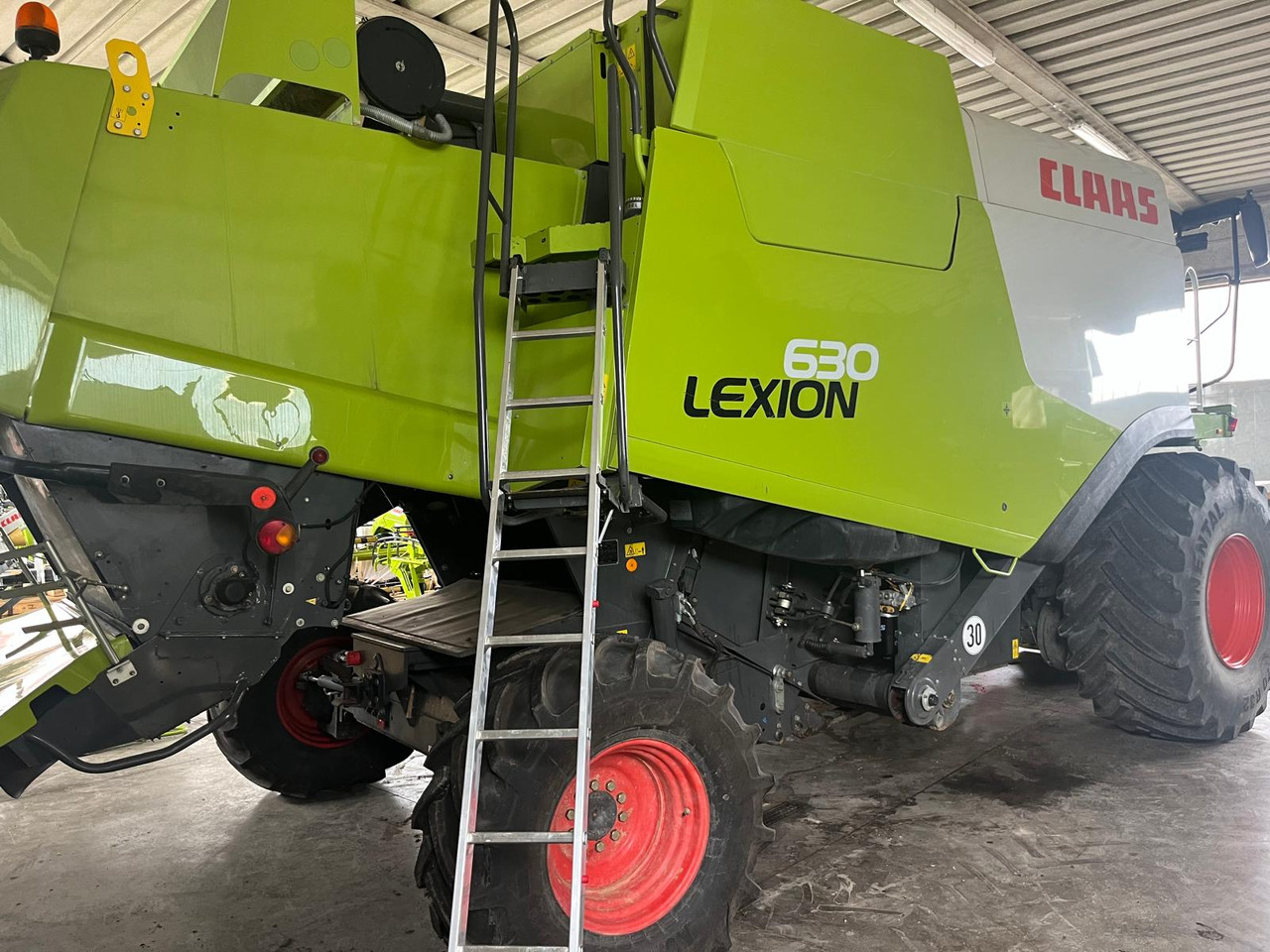Claas Lexion 630 Montana - Kombinovani kombajn: slika 4 Claas Lexion 630 Montana - Kombinovani kombajn: slika 4