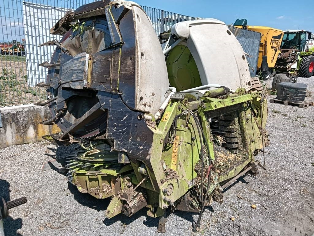 Claas Orbis 600 - Oprema za prevrtanje i razlaganje: slika 4 Claas Orbis 600 - Oprema za prevrtanje i razlaganje: slika 4