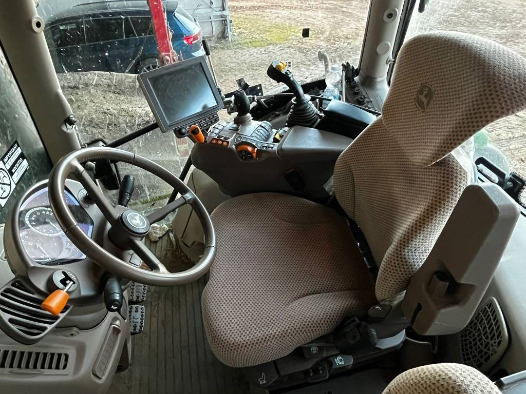 John Deere 6145 R - Traktor: slika 5 John Deere 6145 R - Traktor: slika 5