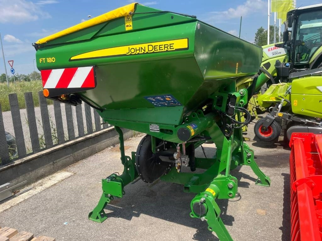 John Deere FT 180 - Rasipač veštačkog đubriva: slika 5 John Deere FT 180 - Rasipač veštačkog đubriva: slika 5