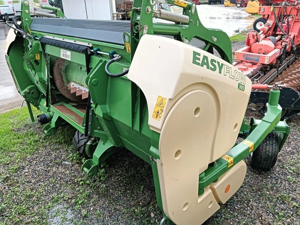 Krone Easy Flow 300 - Kombajn za stočnu hranu: slika 2 Krone Easy Flow 300 - Kombajn za stočnu hranu: slika 2