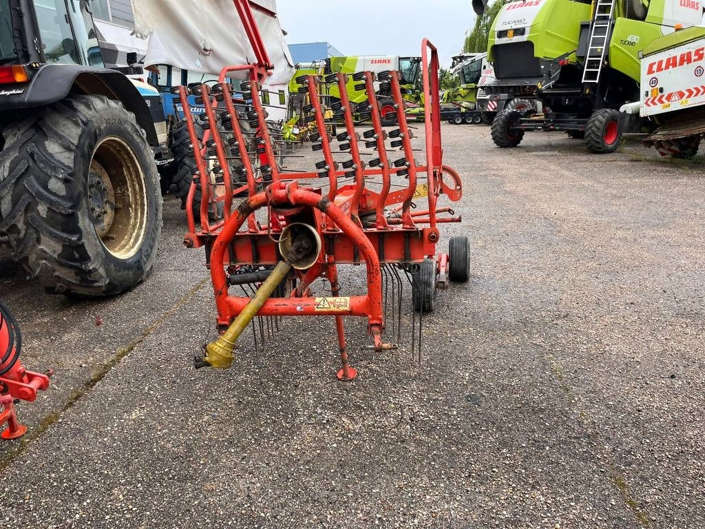 Kuhn GA 4121 G M - Prevrtač/ Grabuljač: slika 4 Kuhn GA 4121 G M - Prevrtač/ Grabuljač: slika 4