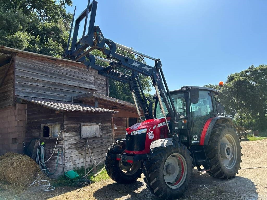 Massey Ferguson 5710 - Traktor: slika 1 Massey Ferguson 5710 - Traktor: slika 1