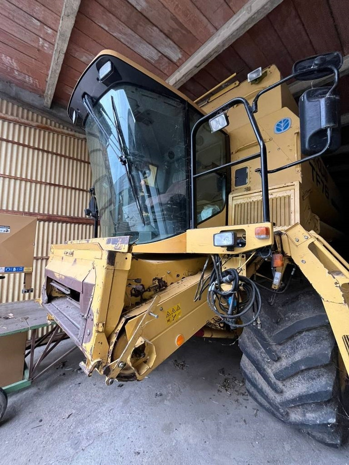 New Holland TF 76 - Kombinovani kombajn: slika 5 New Holland TF 76 - Kombinovani kombajn: slika 5
