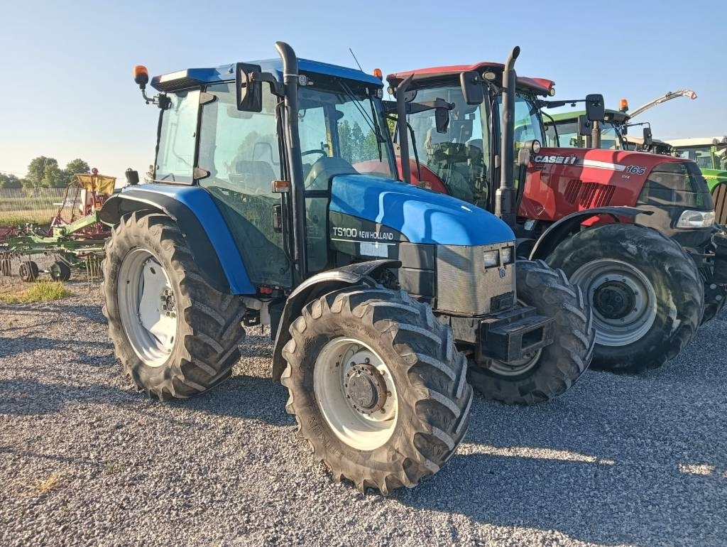New Holland TS 100 - Traktor: slika 1 New Holland TS 100 - Traktor: slika 1