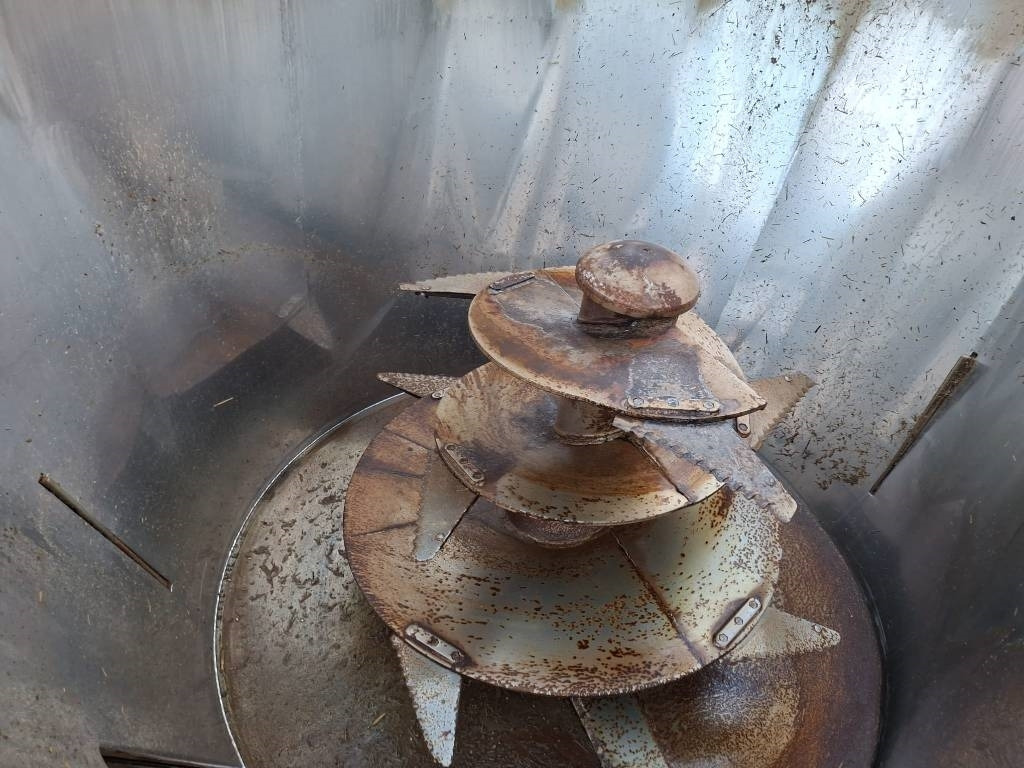 PAGLIARI Thv 116 - Prikolica za mešanje stočne hrane: slika 3 PAGLIARI Thv 116 - Prikolica za mešanje stočne hrane: slika 3