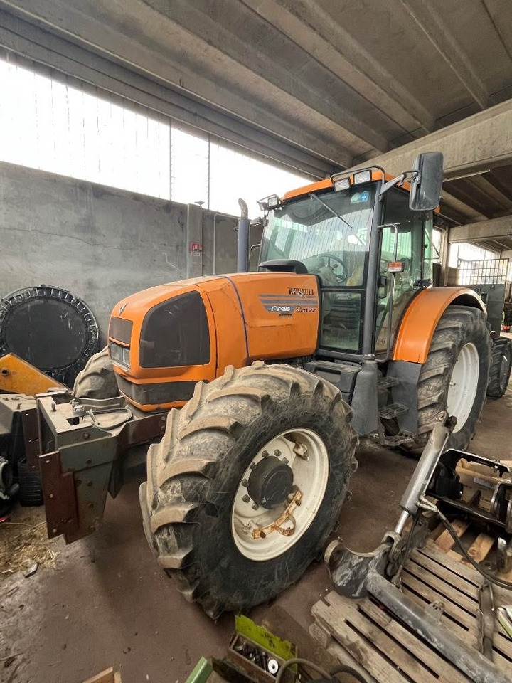 Renault Ares 640 RZ - Traktor: slika 1 Renault Ares 640 RZ - Traktor: slika 1