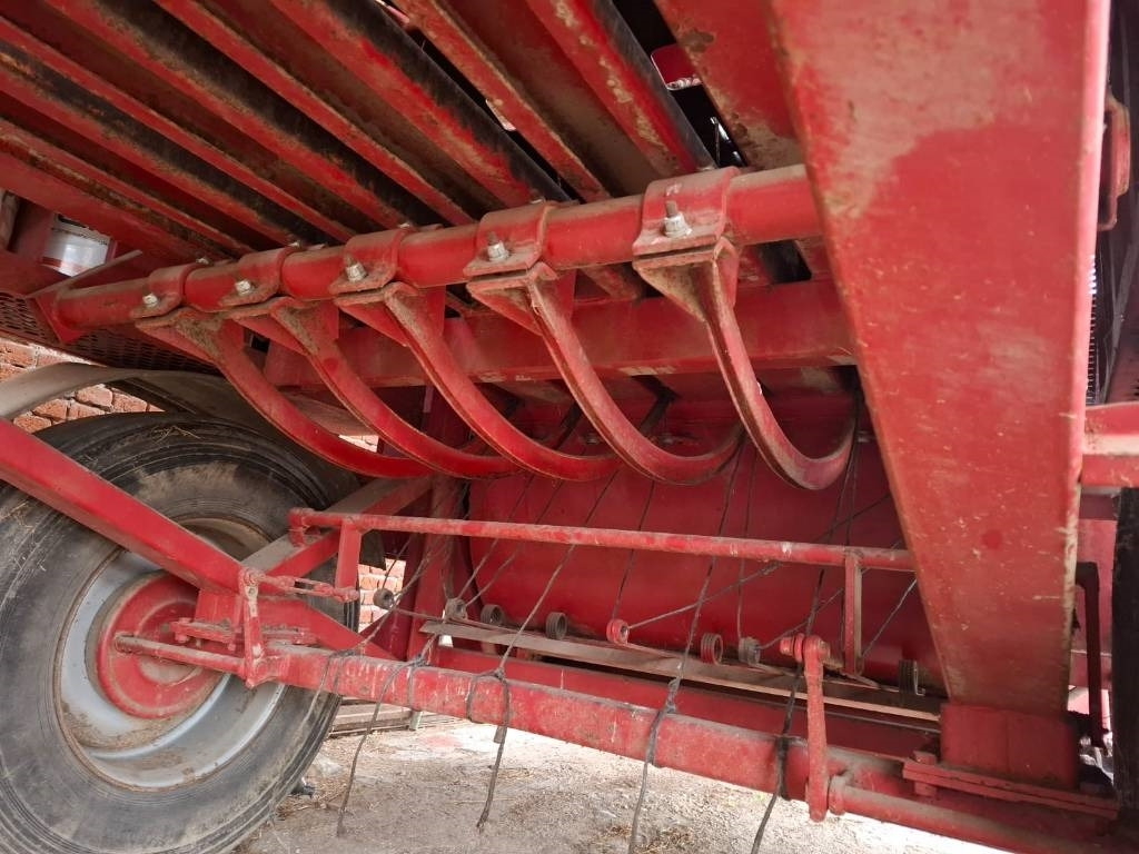 Supertino SP 60 120 - Balirka za okrugle bale: slika 5 Supertino SP 60 120 - Balirka za okrugle bale: slika 5