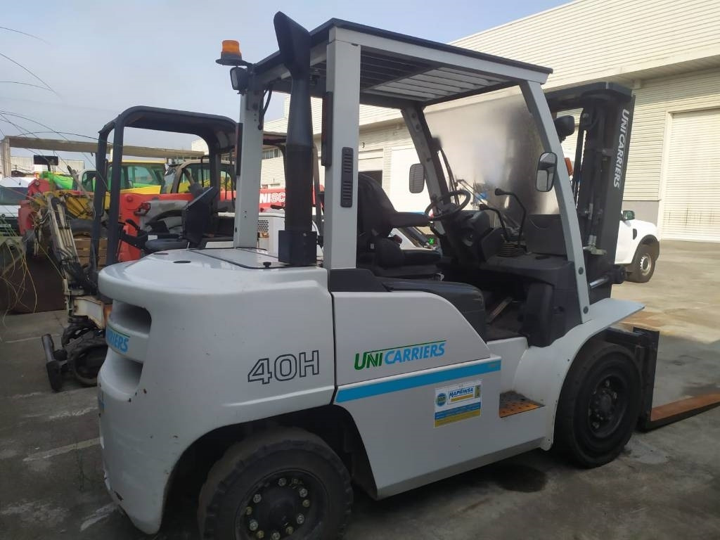 UniCarriers D1F4A40Q - Dizel viljuškar: slika 2 UniCarriers D1F4A40Q - Dizel viljuškar: slika 2