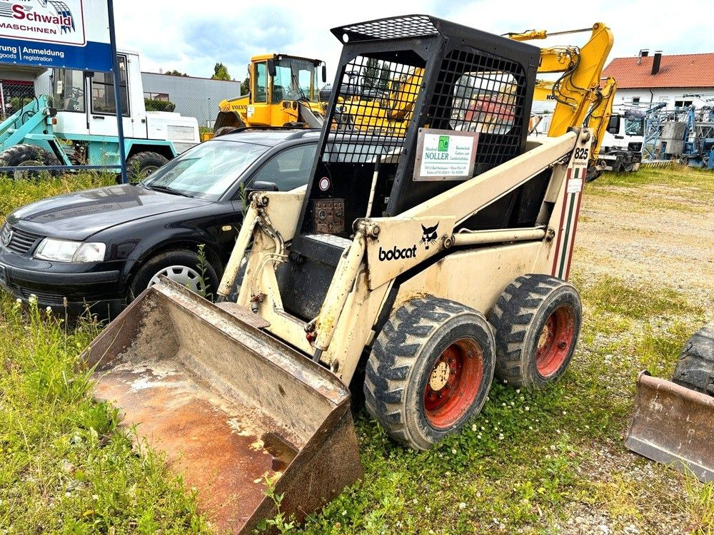 Bobcat 825 - Mini utovarivač: slika 1 Bobcat 825 - Mini utovarivač: slika 1