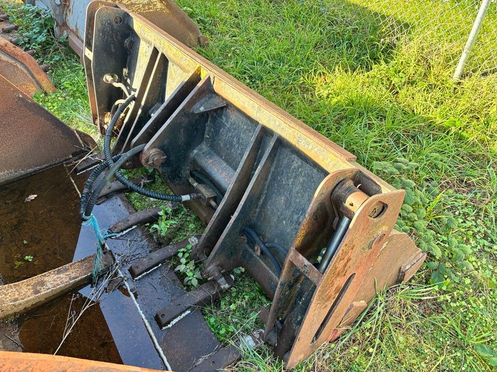 Schaeff Klappschaufel Greiferschaufel - Utovarivač točkaš: slika 1 Schaeff Klappschaufel Greiferschaufel - Utovarivač točkaš: slika 1