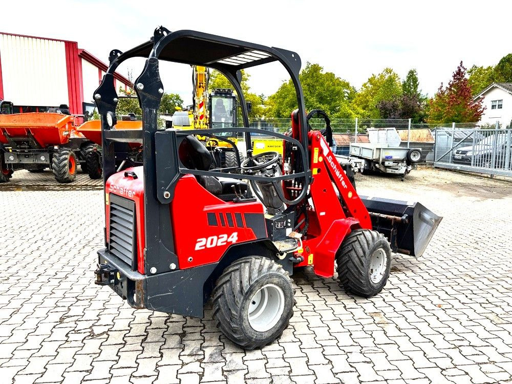 Schäffer 2024 - Utovarivač točkaš: slika 2 Schäffer 2024 - Utovarivač točkaš: slika 2