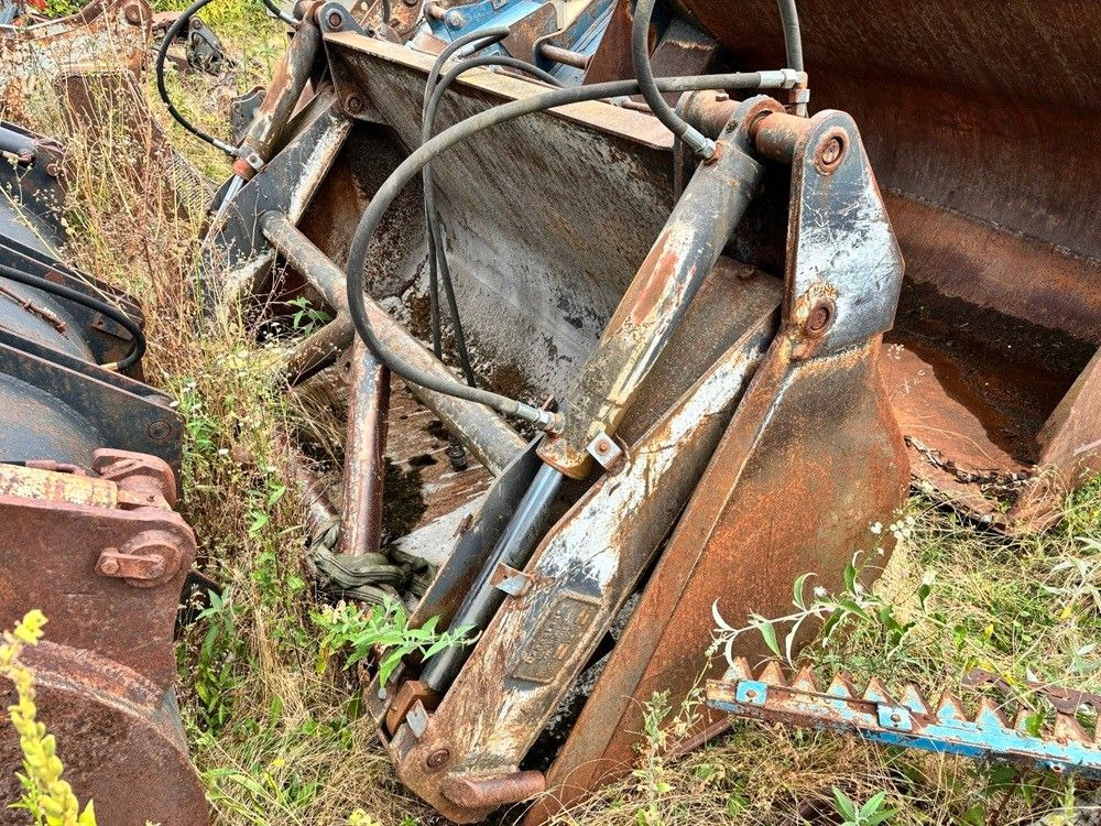 Schaufel 2,0-2,2 cbm Volvo/Komatsu - Utovarna kašika: slika 3 Schaufel 2,0-2,2 cbm Volvo/Komatsu - Utovarna kašika: slika 3