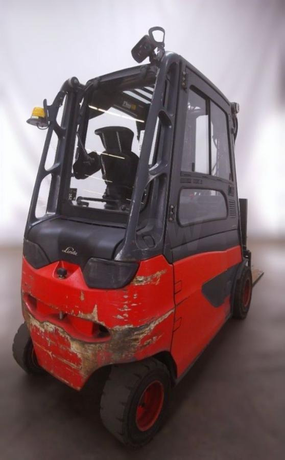 Fenwick E30 HL01-600 fenwick - Električni viljuškar: slika 2 Fenwick E30 HL01-600 fenwick - Električni viljuškar: slika 2