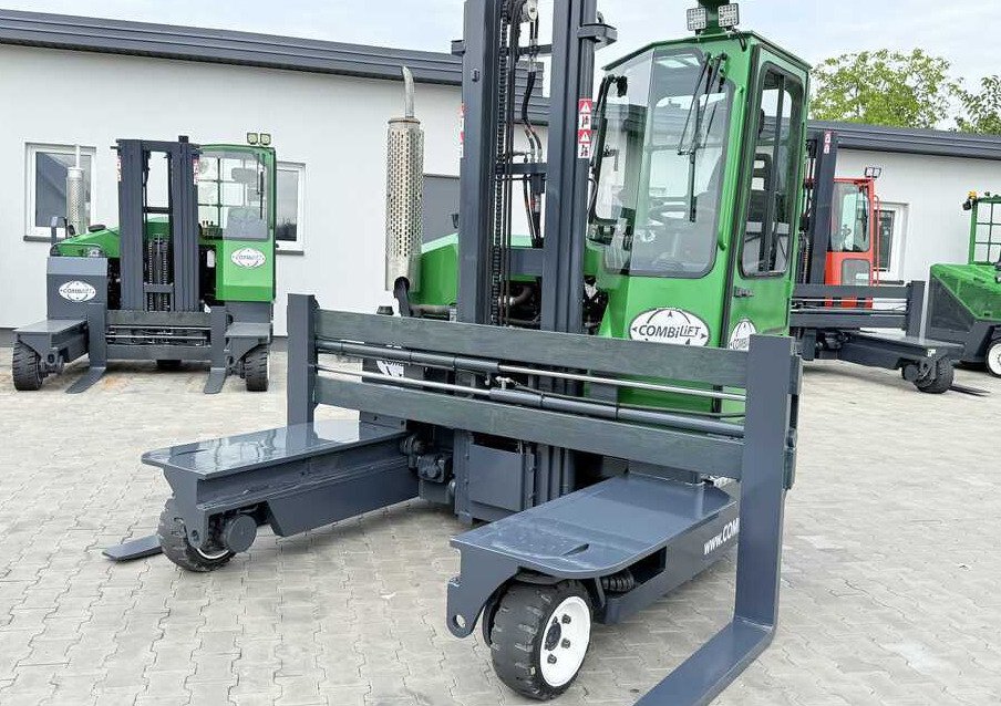 Combilift C3000 / DIESEL / DUPLEX 4000MM / WIDE FORK POSITIONER / FULL CABIN - Viljuškar sa 4 strane: slika 3 Combilift C3000 / DIESEL / DUPLEX 4000MM / WIDE FORK POSITIONER / FULL CABIN - Viljuškar sa 4 strane: slika 3