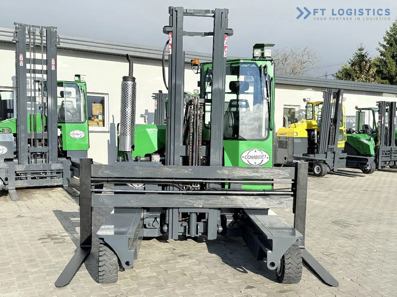 Combilift C3000 / DIESEL / DUPLEX 4200MM / FREE LIFT / WIDE FORK POSITIONER / FULL CABIN / EXCELLENT CONDITION / Wide range of four-way an - Viljuškar sa 4 strane: slika 4 Combilift C3000 / DIESEL / DUPLEX 4200MM / FREE LIFT / WIDE FORK POSITIONER / FULL CABIN / EXCELLENT CONDITION / Wide range of four-way an - Viljuškar sa 4 strane: slika 4