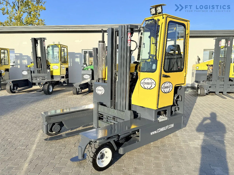 Combilift C3000 / GAS / TRIPLEX 4900MM / FREE LIFT / FORK POSITIONER / FULL CABIN / EXCELLENT CONDITION / Wide range of four-way and side - Viljuškar sa 4 strane: slika 1 Combilift C3000 / GAS / TRIPLEX 4900MM / FREE LIFT / FORK POSITIONER / FULL CABIN / EXCELLENT CONDITION / Wide range of four-way and side - Viljuškar sa 4 strane: slika 1