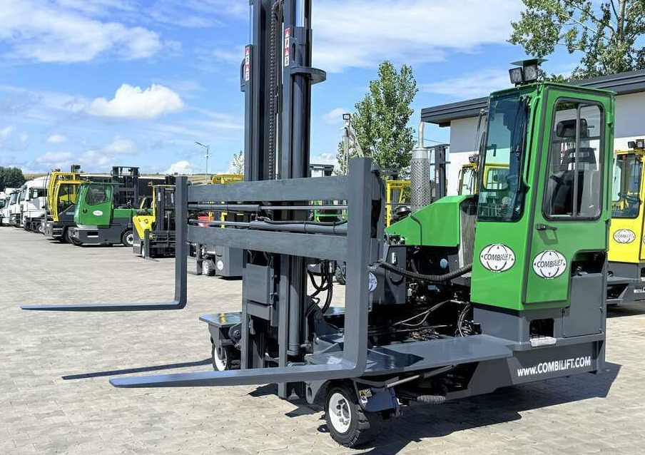 Combilift C4500 / DIESEL / DUPLEX - 4000MM / WIDE FORK POSITIONER 3150MM / FULL HEATED CABIN / ONLY 4859 HOURS / CONDITION – LIKE NEW! - Viljuškar sa 4 strane: slika 1 Combilift C4500 / DIESEL / DUPLEX - 4000MM / WIDE FORK POSITIONER 3150MM / FULL HEATED CABIN / ONLY 4859 HOURS / CONDITION – LIKE NEW! - Viljuškar sa 4 strane: slika 1