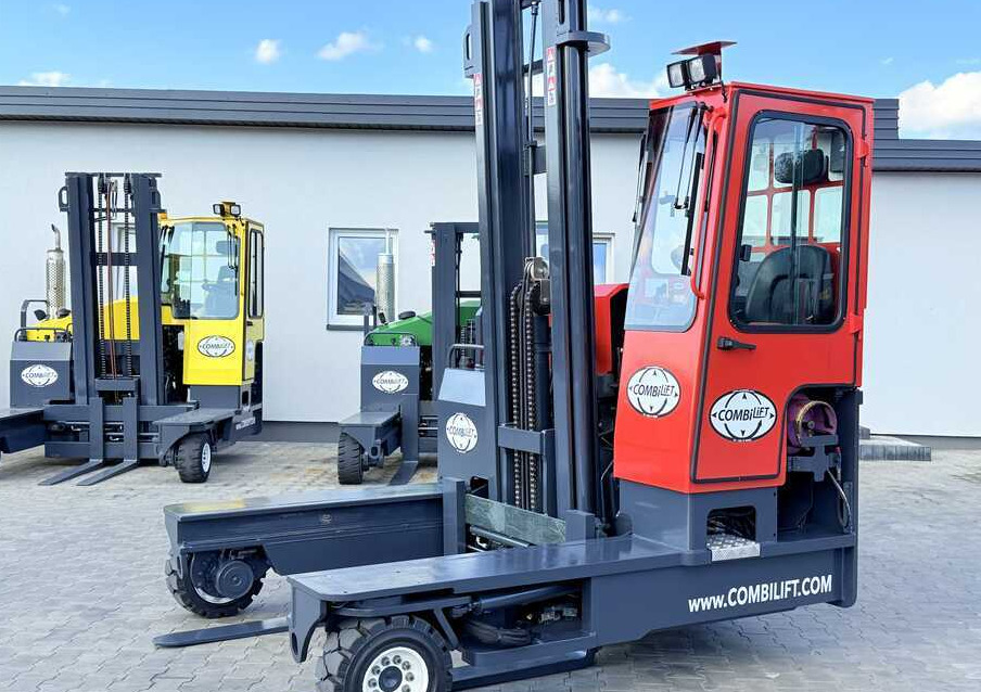 Combilift C4500 / LPG / DUPLEX - 4500MM / FORK POSITIONER / FREE LIFT / FULL CABIN / ONLY 6,178 HOURS / CONDITION – LIKE NEW! - Viljuškar sa 4 strane: slika 2 Combilift C4500 / LPG / DUPLEX - 4500MM / FORK POSITIONER / FREE LIFT / FULL CABIN / ONLY 6,178 HOURS / CONDITION – LIKE NEW! - Viljuškar sa 4 strane: slika 2