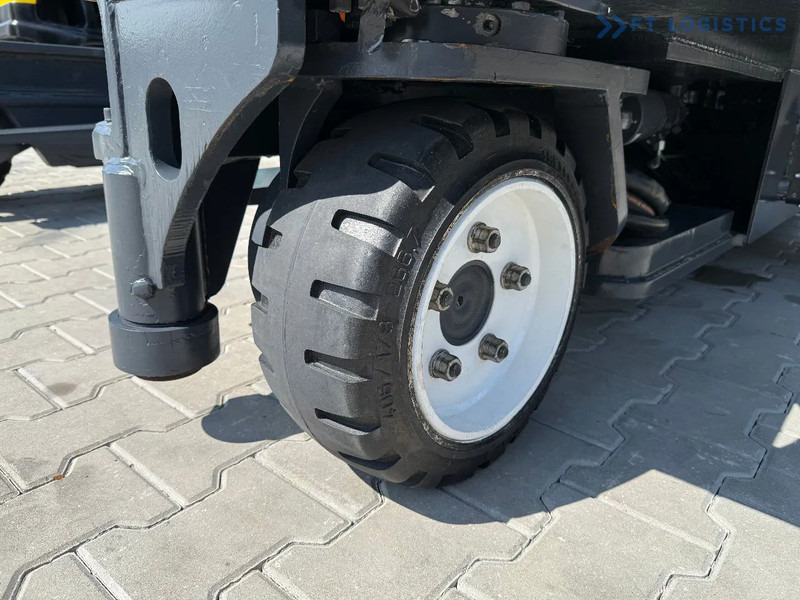 Combilift C5000E / ELECTRIC / TRIPLEX 8300MM / FULL FREE LIFT / WIDE FORK POSITIONER / SIDE SHIFT / BATTERY LIKE NEW C5000E / ELECTRIC / T - Viljuškar sa 4 strane: slika 3 Combilift C5000E / ELECTRIC / TRIPLEX 8300MM / FULL FREE LIFT / WIDE FORK POSITIONER / SIDE SHIFT / BATTERY LIKE NEW C5000E / ELECTRIC / T - Viljuškar sa 4 strane: slika 3