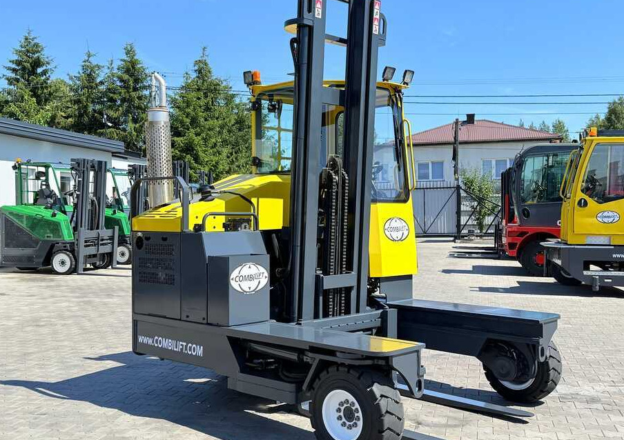 Combilift C5000XL / DUPLEX 4500MM / FREE-LIFT / POSITIONER / NEW TIRES / LIKE NEW - Viljuškar sa 4 strane: slika 5 Combilift C5000XL / DUPLEX 4500MM / FREE-LIFT / POSITIONER / NEW TIRES / LIKE NEW - Viljuškar sa 4 strane: slika 5