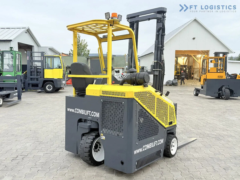 Combilift CB2500 / DUPLEX / 4100MM / DIESEL / FREE LIFT / FORK POSITIONER / SIDE SHIFT / LIKE NEW / Wide range of four-way and side loader - Viljuškar sa 4 strane: slika 5 Combilift CB2500 / DUPLEX / 4100MM / DIESEL / FREE LIFT / FORK POSITIONER / SIDE SHIFT / LIKE NEW / Wide range of four-way and side loader - Viljuškar sa 4 strane: slika 5