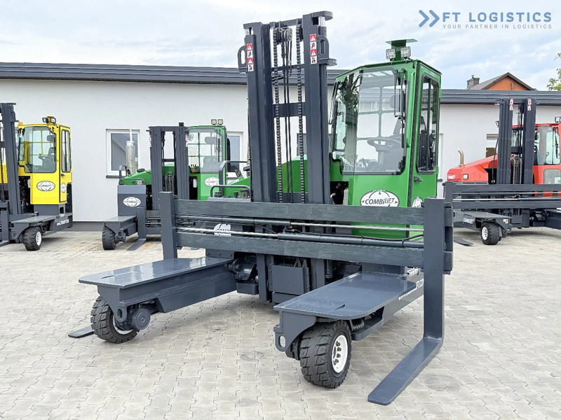 Combilift Combilift C4500 / DIESEL / DUPLEX 4000MM / WIDE FORK POSITIONER / HEATING / FULL CABIN / PERFECT CONDITION / Wide range of four- - Viljuškar sa 4 strane: slika 4 Combilift Combilift C4500 / DIESEL / DUPLEX 4000MM / WIDE FORK POSITIONER / HEATING / FULL CABIN / PERFECT CONDITION / Wide range of four- - Viljuškar sa 4 strane: slika 4