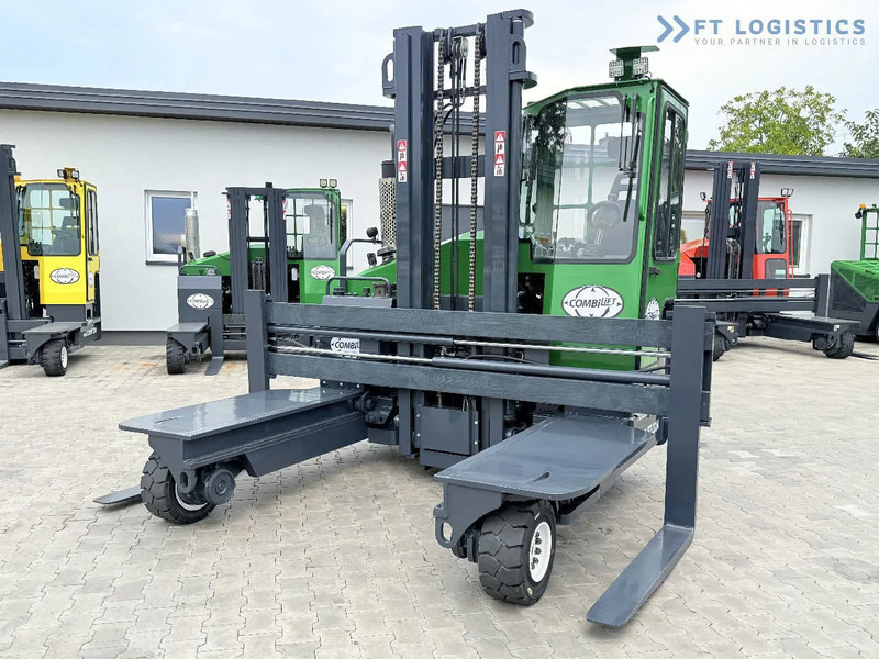 Combilift Combilift C4500 / DIESEL / DUPLEX 4000MM / WIDE FORK POSITIONER / HEATING / FULL CABIN / PERFECT CONDITION / Wide range of four- - Viljuškar sa 4 strane: slika 1 Combilift Combilift C4500 / DIESEL / DUPLEX 4000MM / WIDE FORK POSITIONER / HEATING / FULL CABIN / PERFECT CONDITION / Wide range of four- - Viljuškar sa 4 strane: slika 1