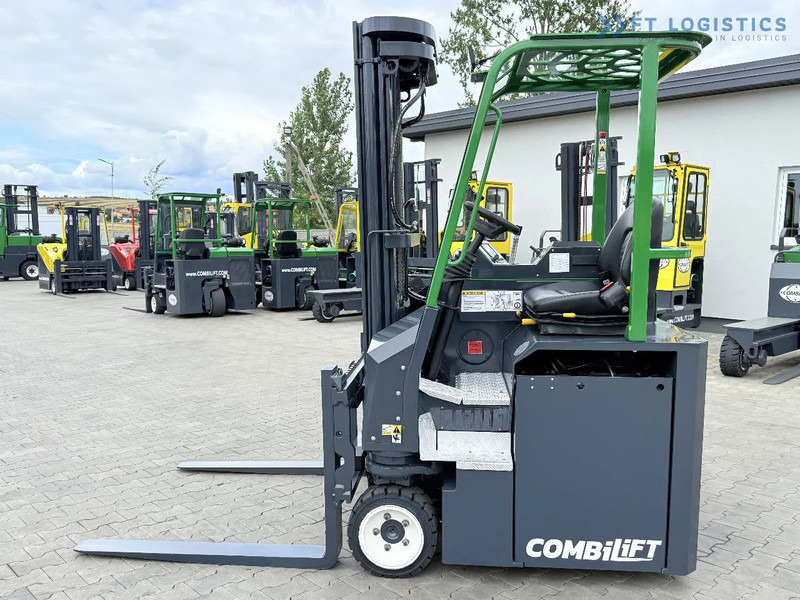 Combilift Combilift CBE2500 / TRIPLEX / 5500MM / FREE LIFT / ELECTRIC DRIVE / ONLY 2300 MTH / FORK POSITIONER / SIDE SHIFT / NEW TYRES / L - Viljuškar sa 4 strane: slika 3 Combilift Combilift CBE2500 / TRIPLEX / 5500MM / FREE LIFT / ELECTRIC DRIVE / ONLY 2300 MTH / FORK POSITIONER / SIDE SHIFT / NEW TYRES / L - Viljuškar sa 4 strane: slika 3