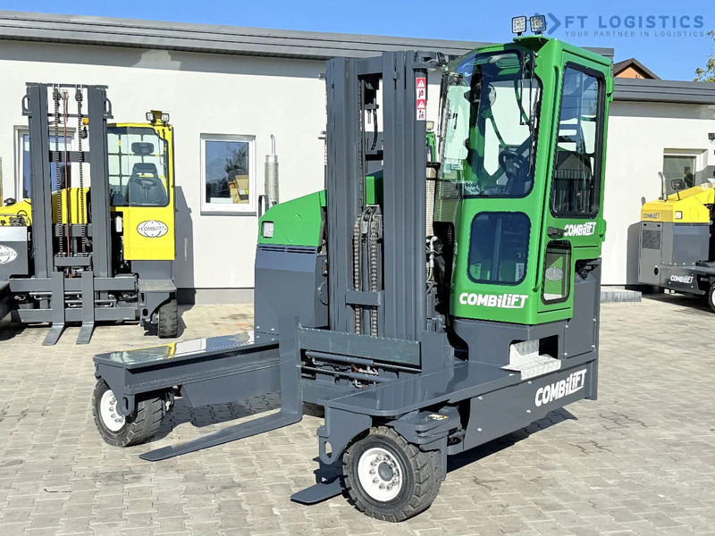 Combilift Combilift FOUR-WAY MULTIDIRECTIONAL FORKLIFT C4500 / DIESEL / TRIPLEX 4900MM / ONLY 4854 HOURS / FORK POSITIONER / FULL CABIN – - Viljuškar sa 4 strane: slika 4 Combilift Combilift FOUR-WAY MULTIDIRECTIONAL FORKLIFT C4500 / DIESEL / TRIPLEX 4900MM / ONLY 4854 HOURS / FORK POSITIONER / FULL CABIN – - Viljuškar sa 4 strane: slika 4