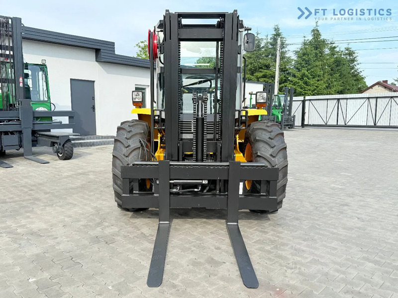 JCB 940 / DIESEL / TRIPLEX 4500MM / FORK POSITIONER / SIDE SHIFT / 4T / NEW TYRES / LIKE NEW 940 / DIESEL / TRIPLEX 4500MM / FORK PO - Terenski viljuškar: slika 4 JCB 940 / DIESEL / TRIPLEX 4500MM / FORK POSITIONER / SIDE SHIFT / 4T / NEW TYRES / LIKE NEW 940 / DIESEL / TRIPLEX 4500MM / FORK PO - Terenski viljuškar: slika 4