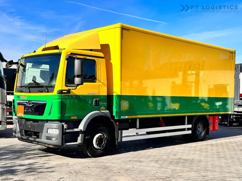 MAN TGM 15.250 MAN TGM 15.250 4X2 / CONTAINER - 16 PALLETS / TAIL LIFT / TIRES 80% / PERFECT CONDITION - Kamion sa zatvorenim sandukom: slika 1 MAN TGM 15.250 MAN TGM 15.250 4X2 / CONTAINER - 16 PALLETS / TAIL LIFT / TIRES 80% / PERFECT CONDITION - Kamion sa zatvorenim sandukom: slika 1