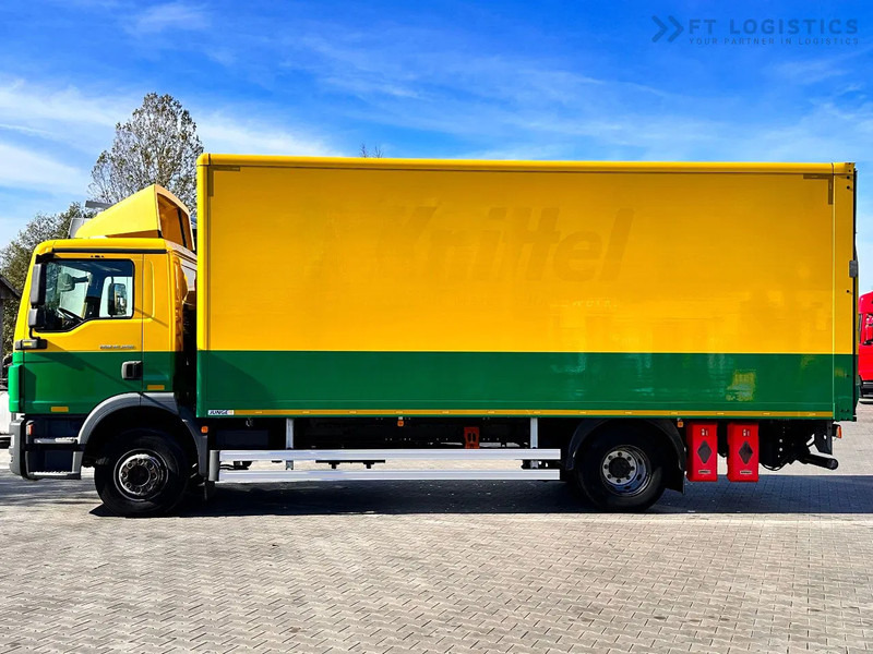 MAN TGM 15.250 MAN TGM 15.250 4X2 / CONTAINER - 16 PALLETS / TAIL LIFT / TIRES 80% / PERFECT CONDITION - Kamion sa zatvorenim sandukom: slika 3 MAN TGM 15.250 MAN TGM 15.250 4X2 / CONTAINER - 16 PALLETS / TAIL LIFT / TIRES 80% / PERFECT CONDITION - Kamion sa zatvorenim sandukom: slika 3
