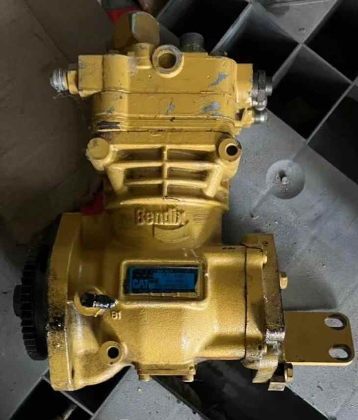 CATERPILLAR 385-0935 385-0936 385-0937 10R-1437 20R-0176 20R-0178 - Kompresor klima uređaja za Bager: slika 1 CATERPILLAR 385-0935 385-0936 385-0937 10R-1437 20R-0176 20R-0178 - Kompresor klima uređaja za Bager: slika 1
