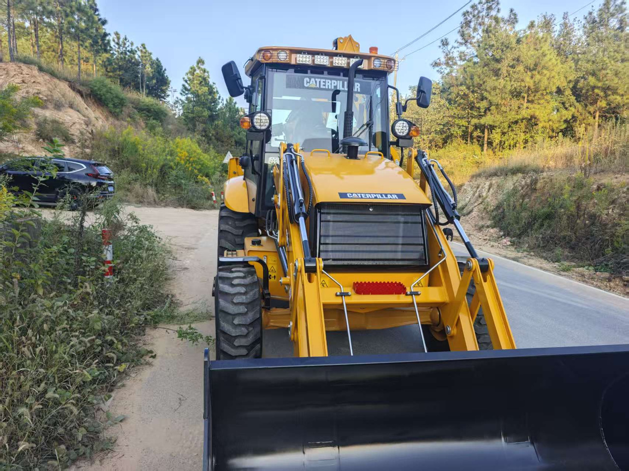 CATERPILLAR 420F - Bager utovarivač: slika 2 CATERPILLAR 420F - Bager utovarivač: slika 2
