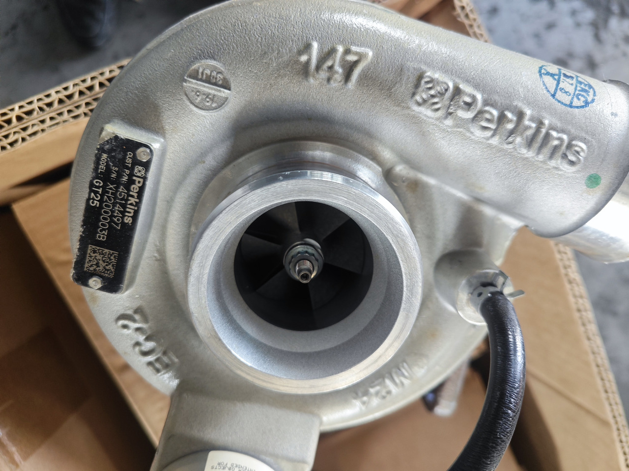 CATERPILLAR 482-0233 - Turbo za Bager: slika 1 CATERPILLAR 482-0233 - Turbo za Bager: slika 1